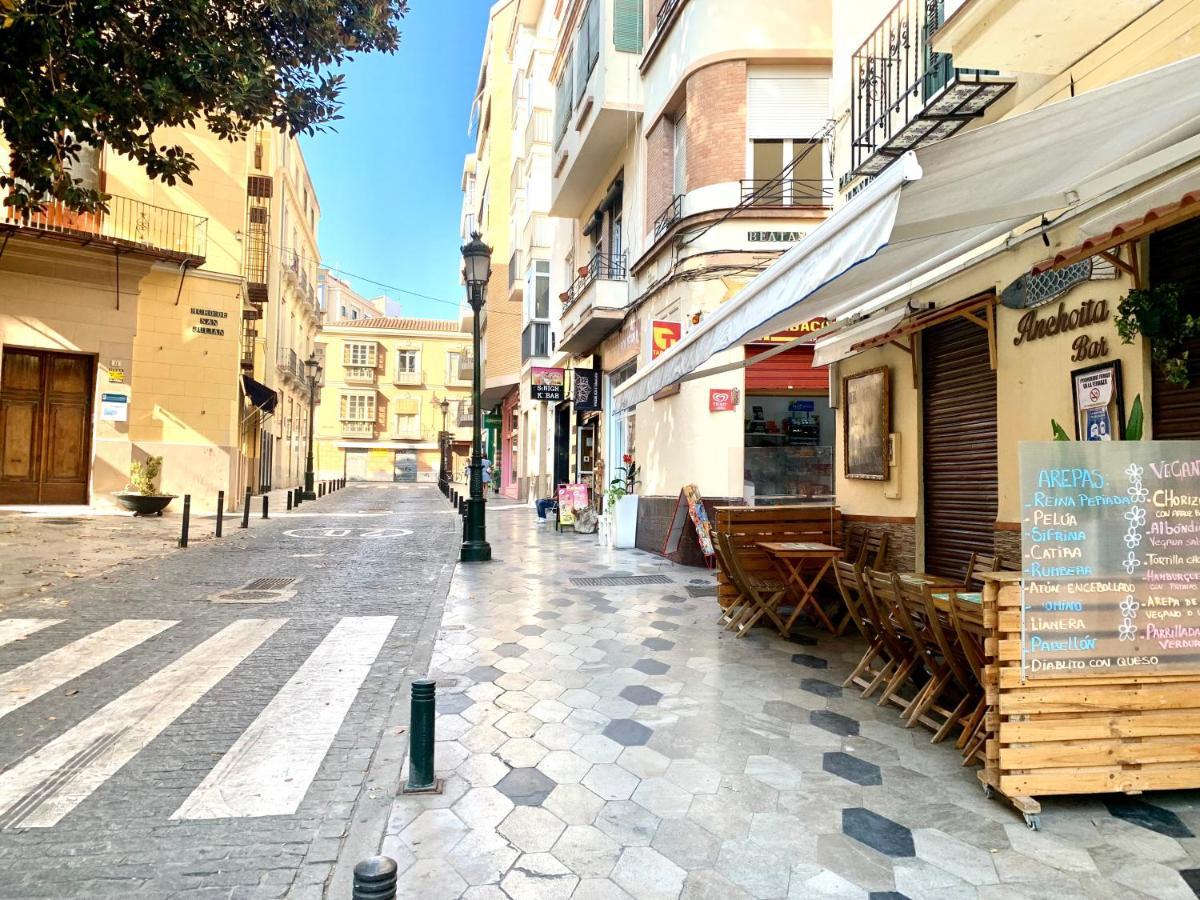 Homely Malaga Plaza Del Teatro Bagian luar foto